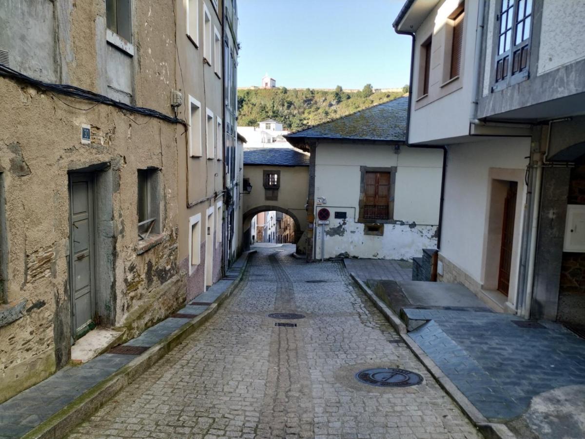 Calle Olavarrieta 16 Bajo Luarca Extérieur photo